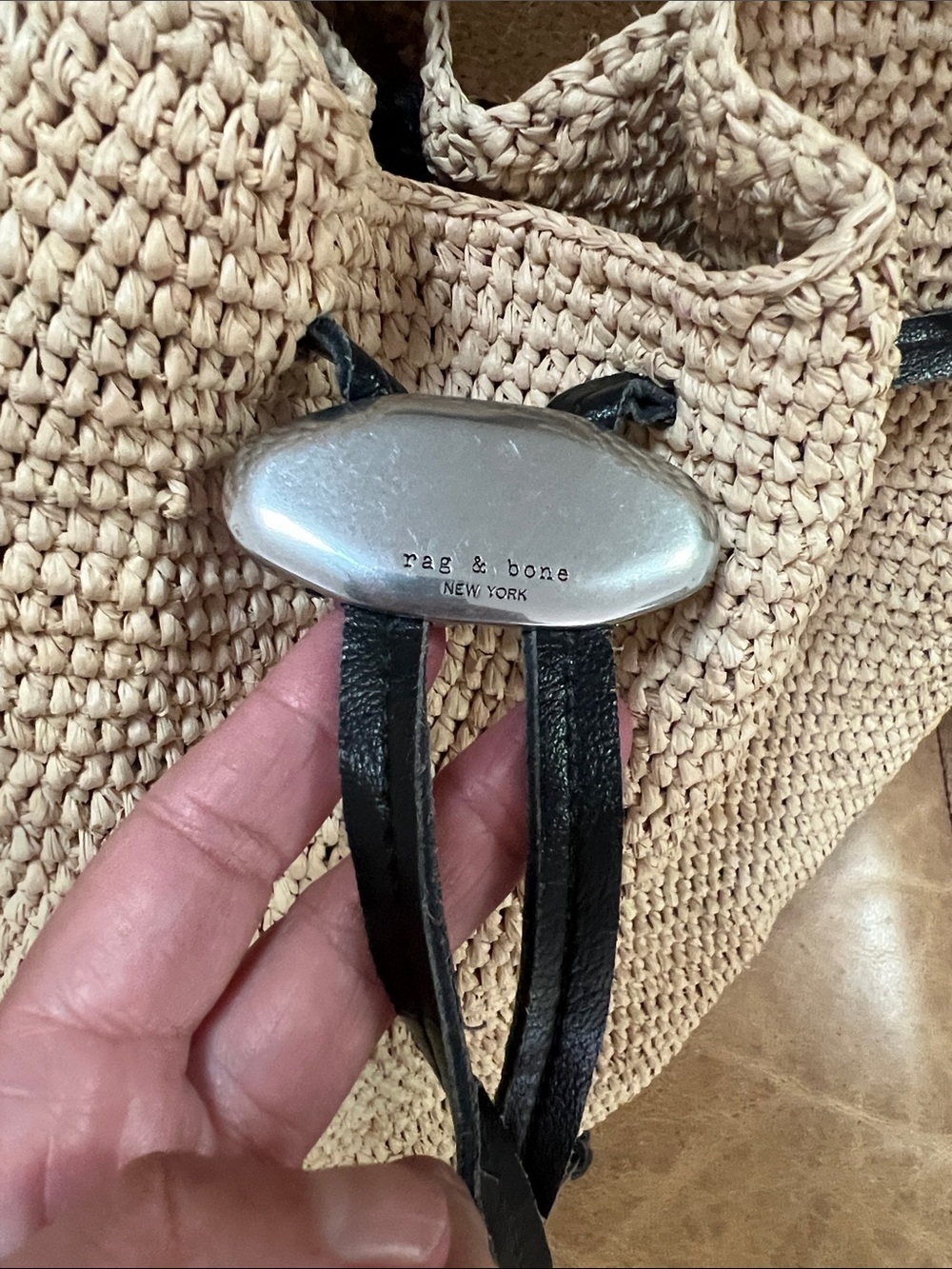 Tag & Bone natural Woven Raffia Drawstring Shoulder Bag in Natural bucket purse - Picture 2 of 6